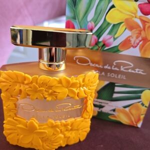 Oscar de la Renta Bella Soleil Eau de Parfum new